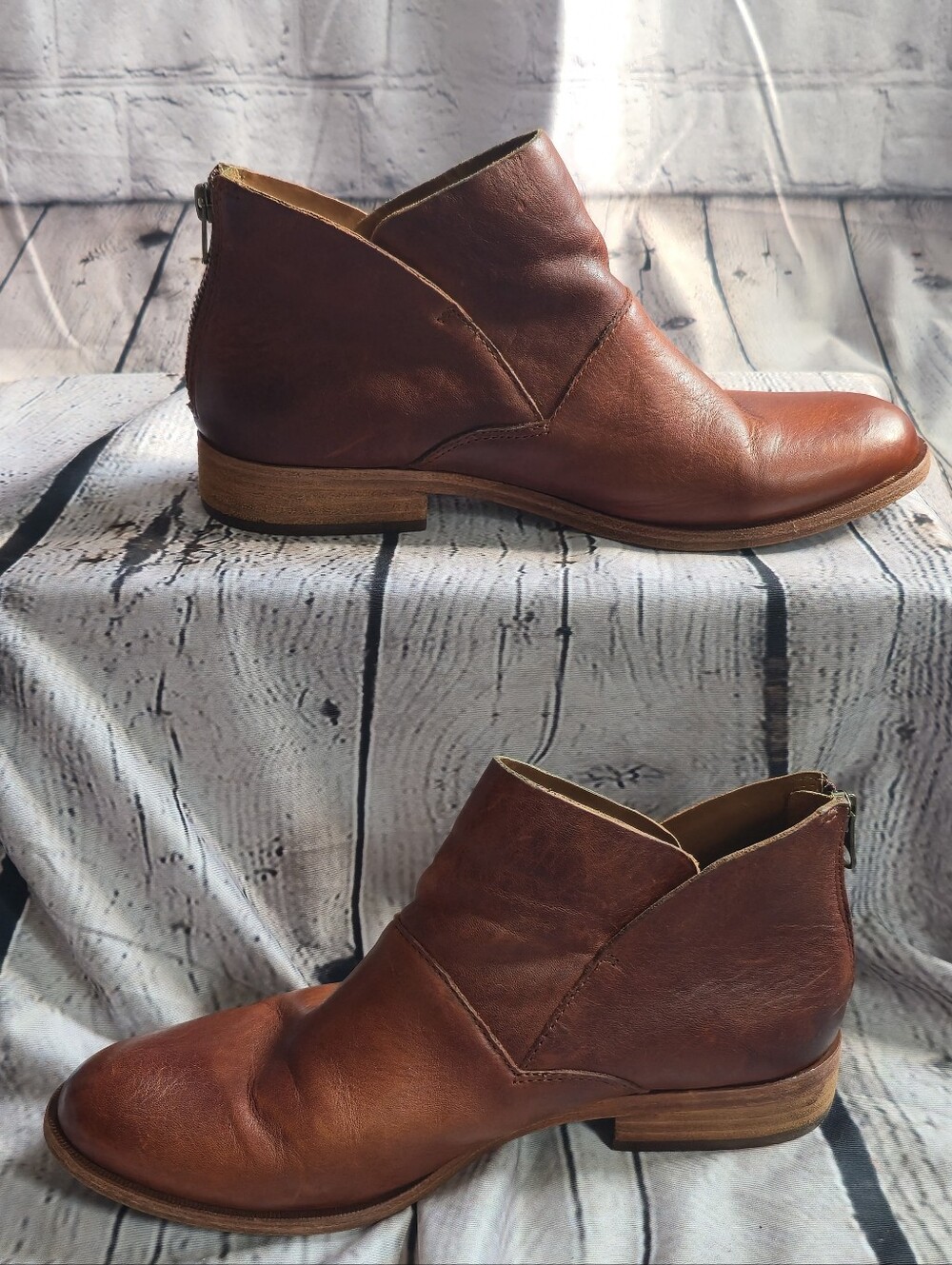 Kork Ease Brown Leather Ankle Boots - Classic Slip-On Chelsea Style